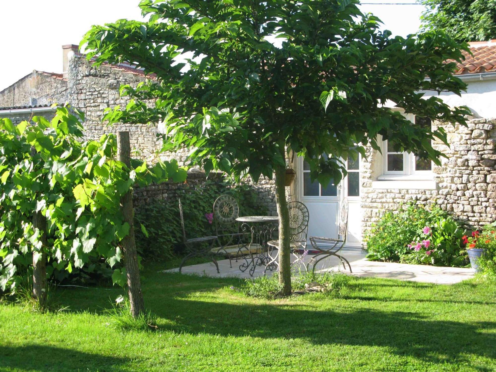 La Claverie Sainte-Radegonde-des-Noyers Luaran gambar
